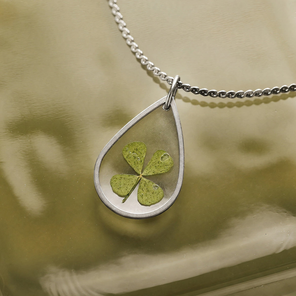 Hanger Drop – Klavertje vier – Zilver