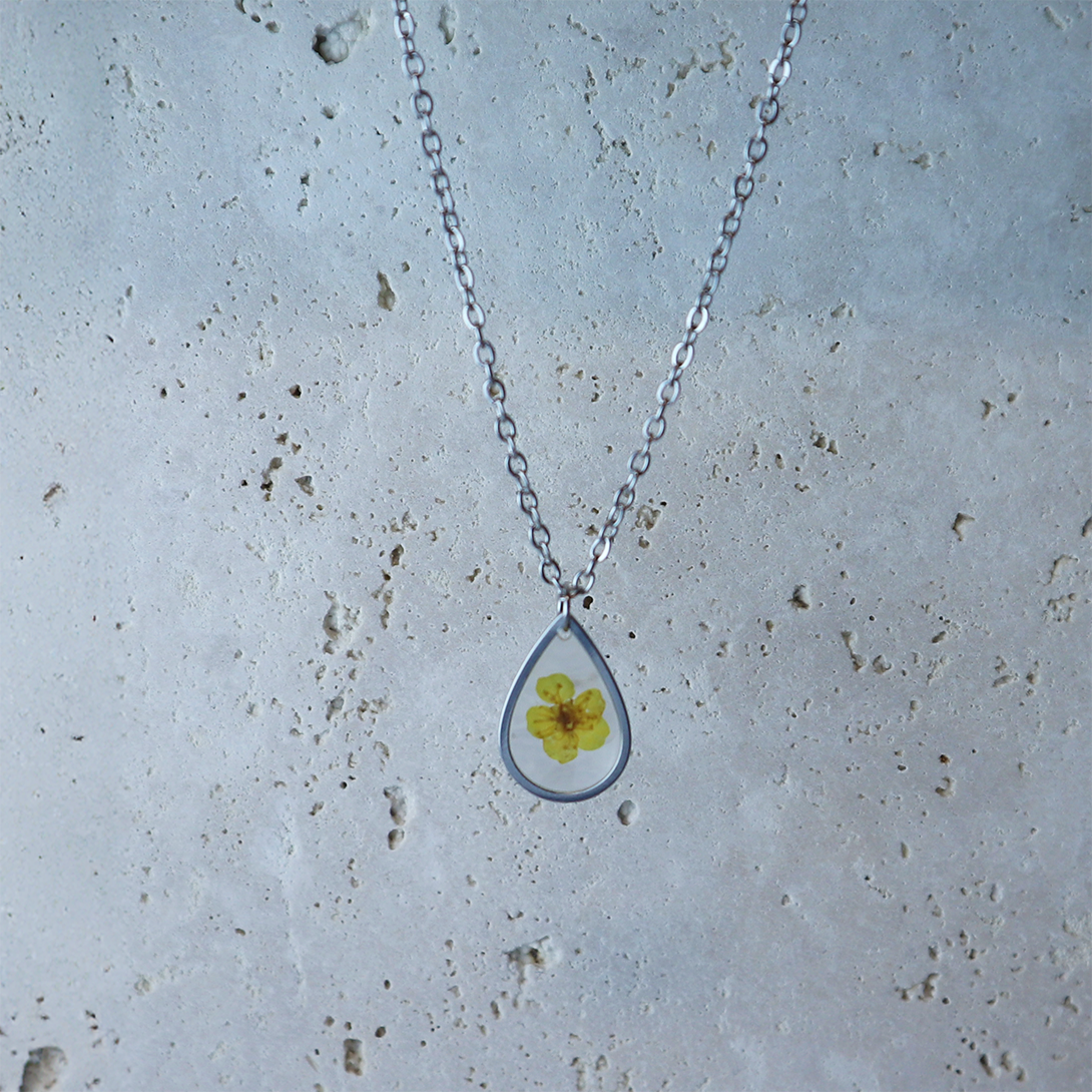 Hanger Drop – Plum Bloesem – Geel – Zilver