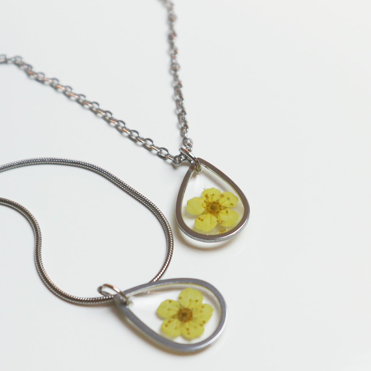 Hanger Drop – Plum Bloesem – Geel – Zilver