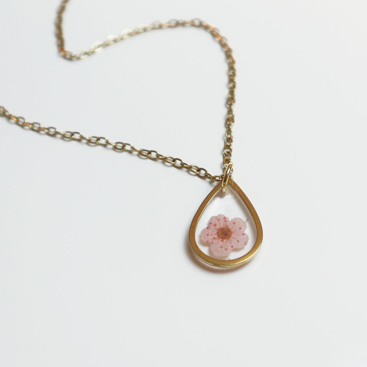 Hanger Drop – Plum Bloesem – Roze – Goud