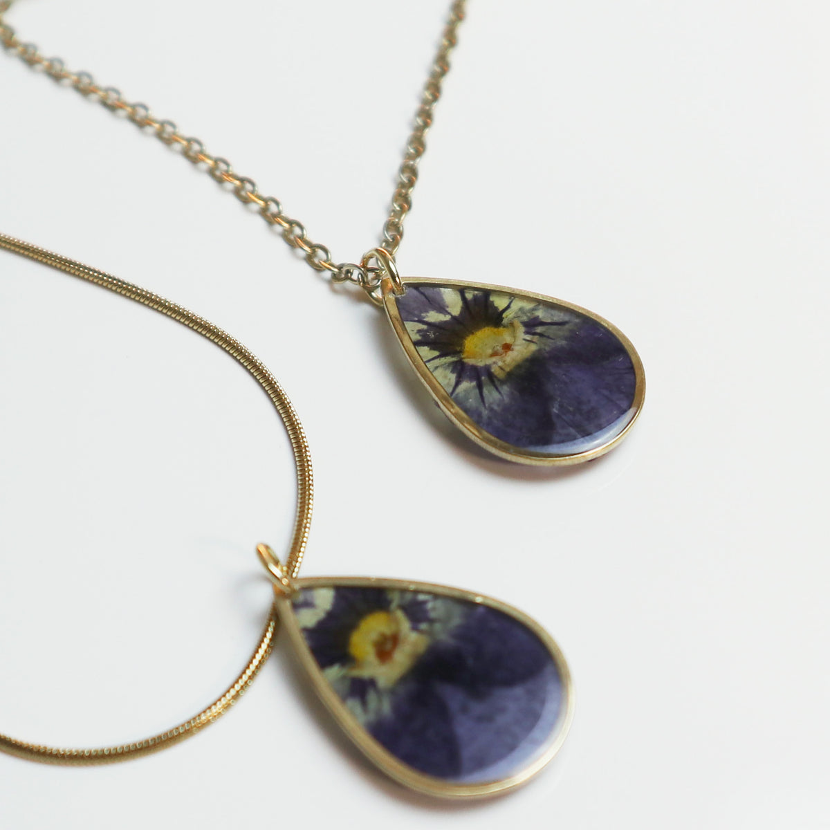 Hanger Drop – Viooltje – Goud