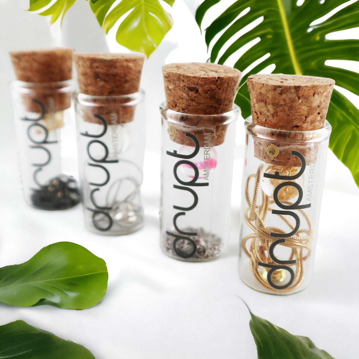 Drupt Hanger Mos Natural