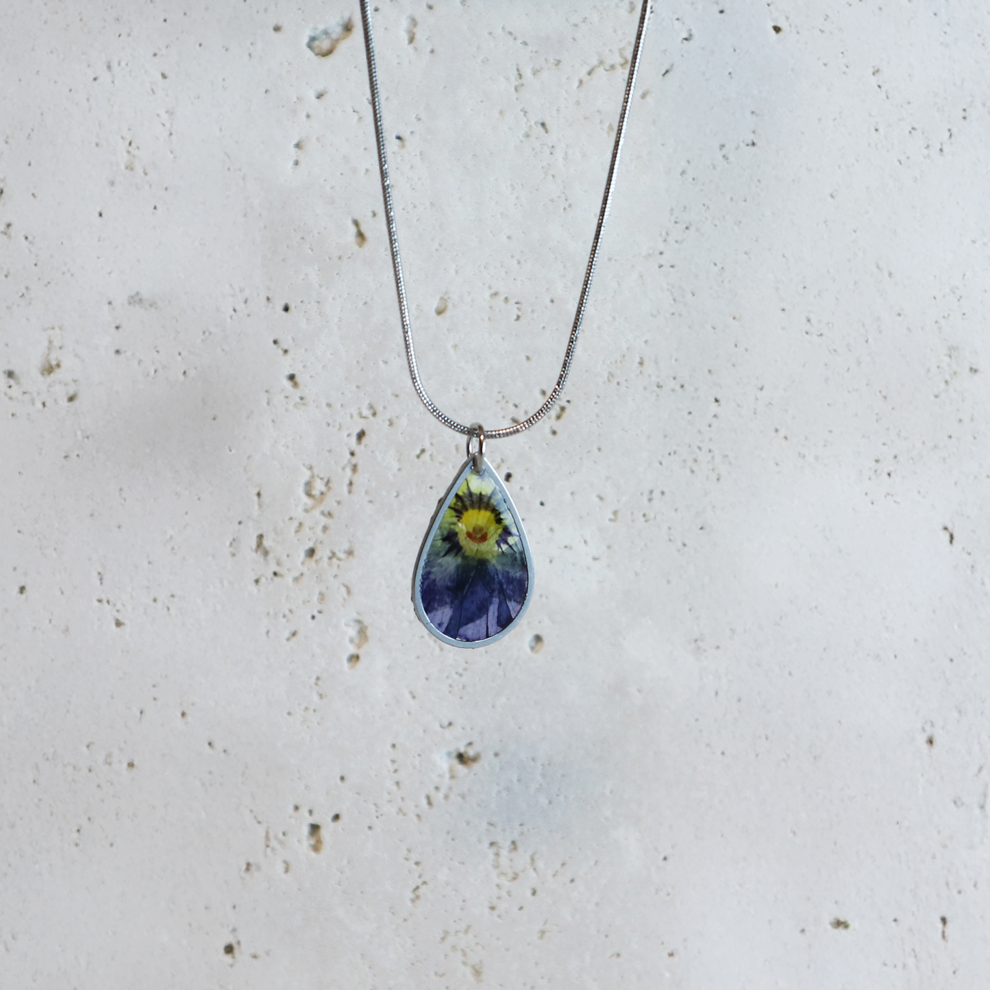 Hanger Drop – Viooltje – Zilver