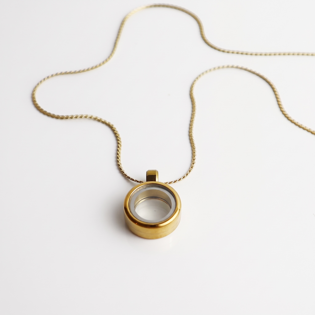 Hanger – Koester - Goud