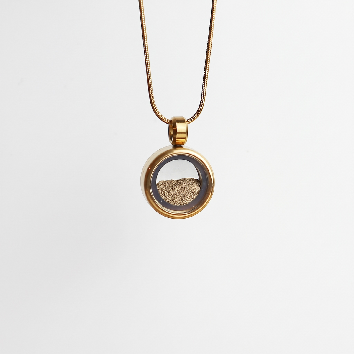 Hanger – Koester - Goud