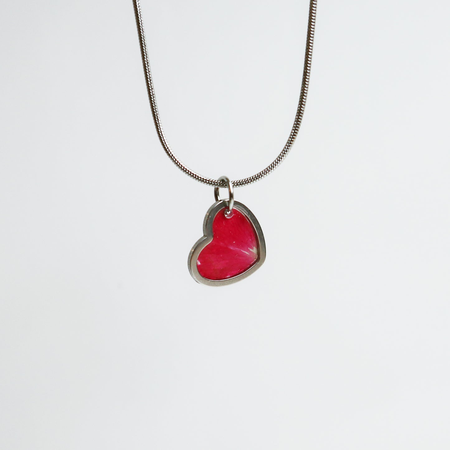 Hanger Hartje – Roos - Rood/Roze - Zilver