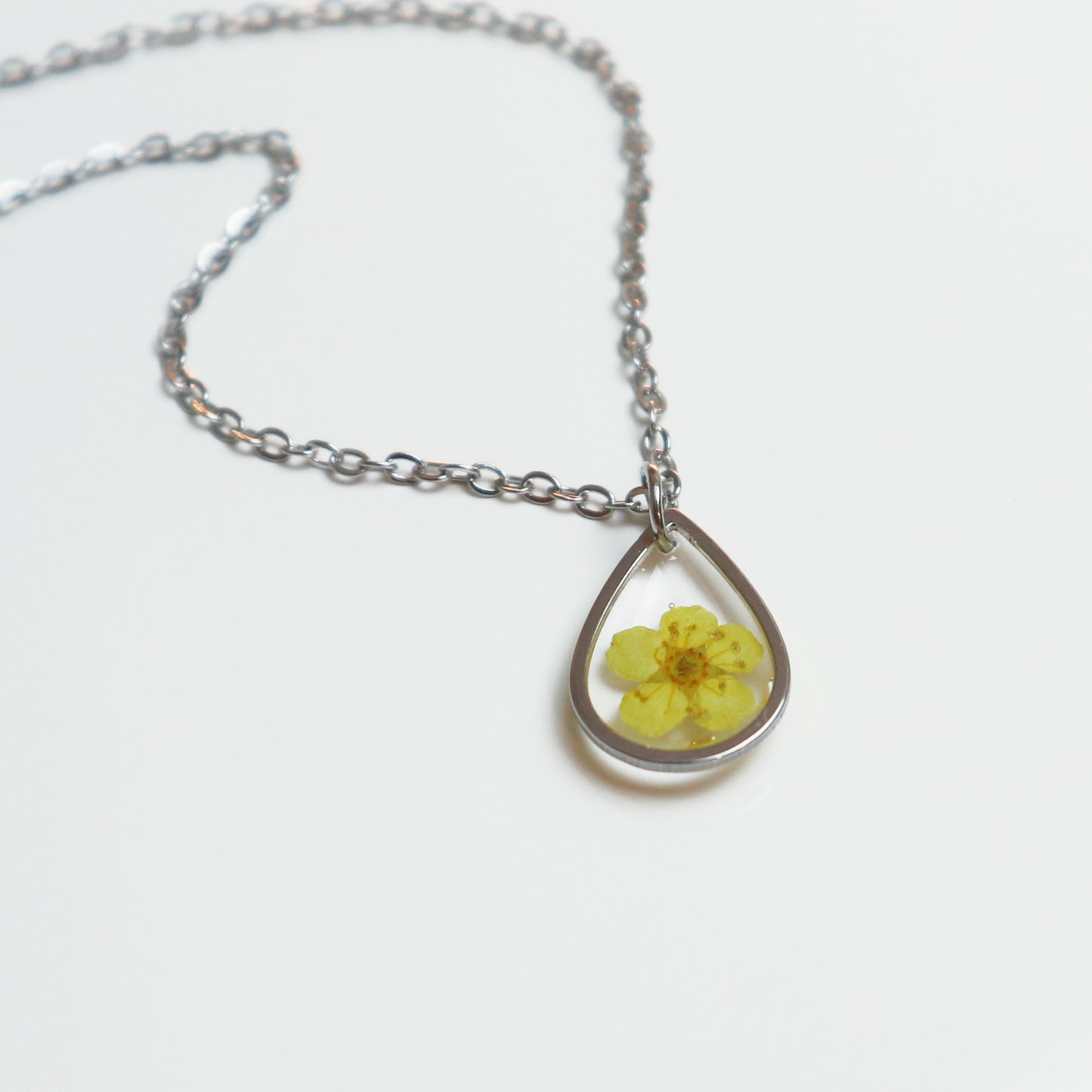 Hanger Drop – Plum Bloesem – Geel – Zilver