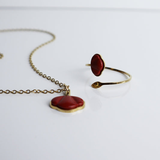 Jaspis Klaproos Set – Ring, Hanger & Ketting (Goud)