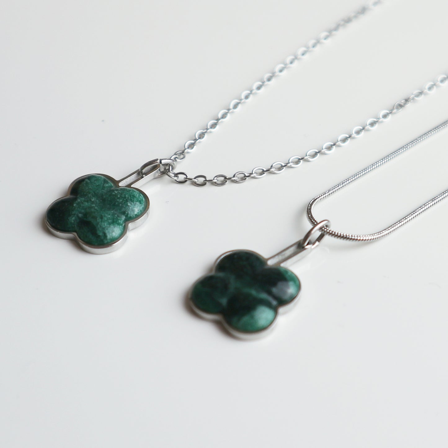 Hanger – Groene Jade - Klaver - Zilver