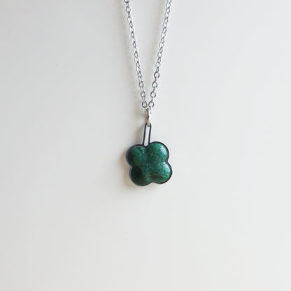 Hanger – Groene Jade - Klaver - Zilver