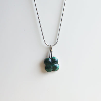 Hanger – Groene Jade - Klaver - Zilver