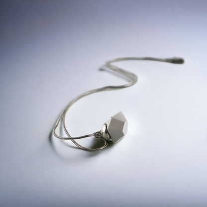 Drupt Hanger Crystal White