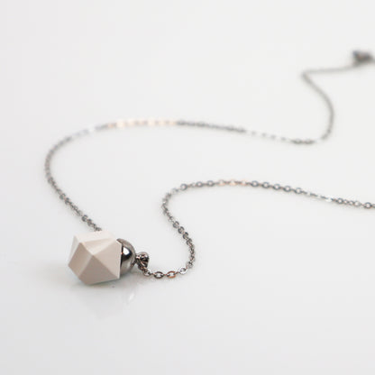 Drupt Hanger Crystal White