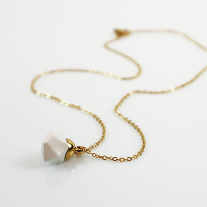 Drupt Hanger Crystal White