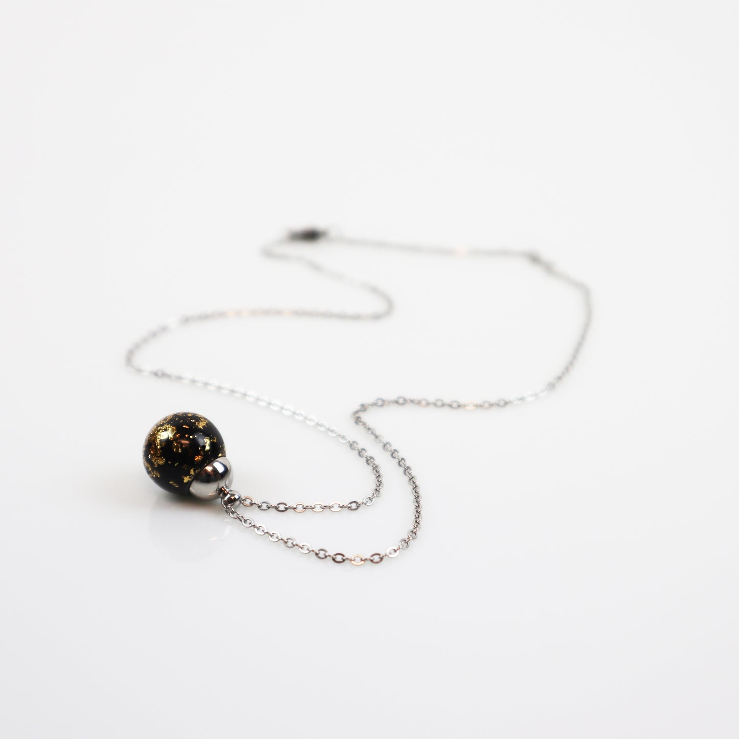 Drip Pendant Pinch of Gold Black