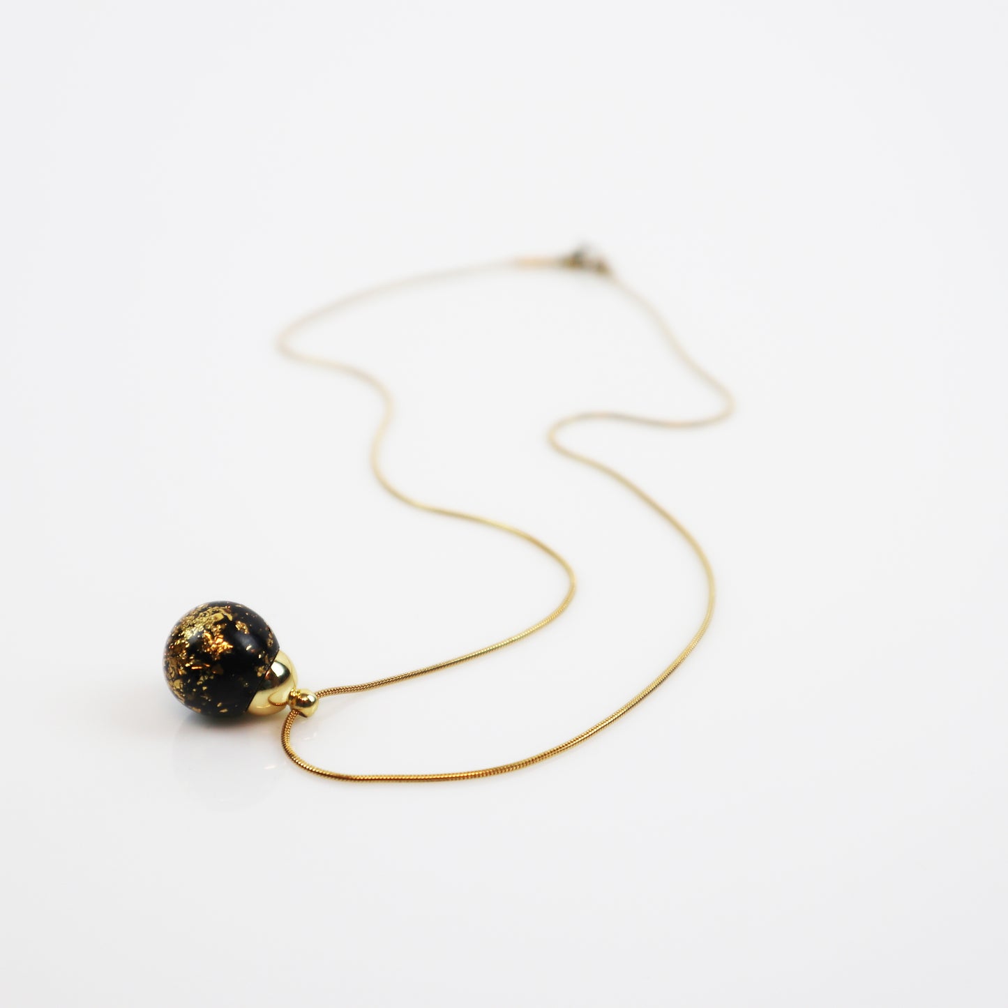 Drip Pendant Pinch of Gold Black