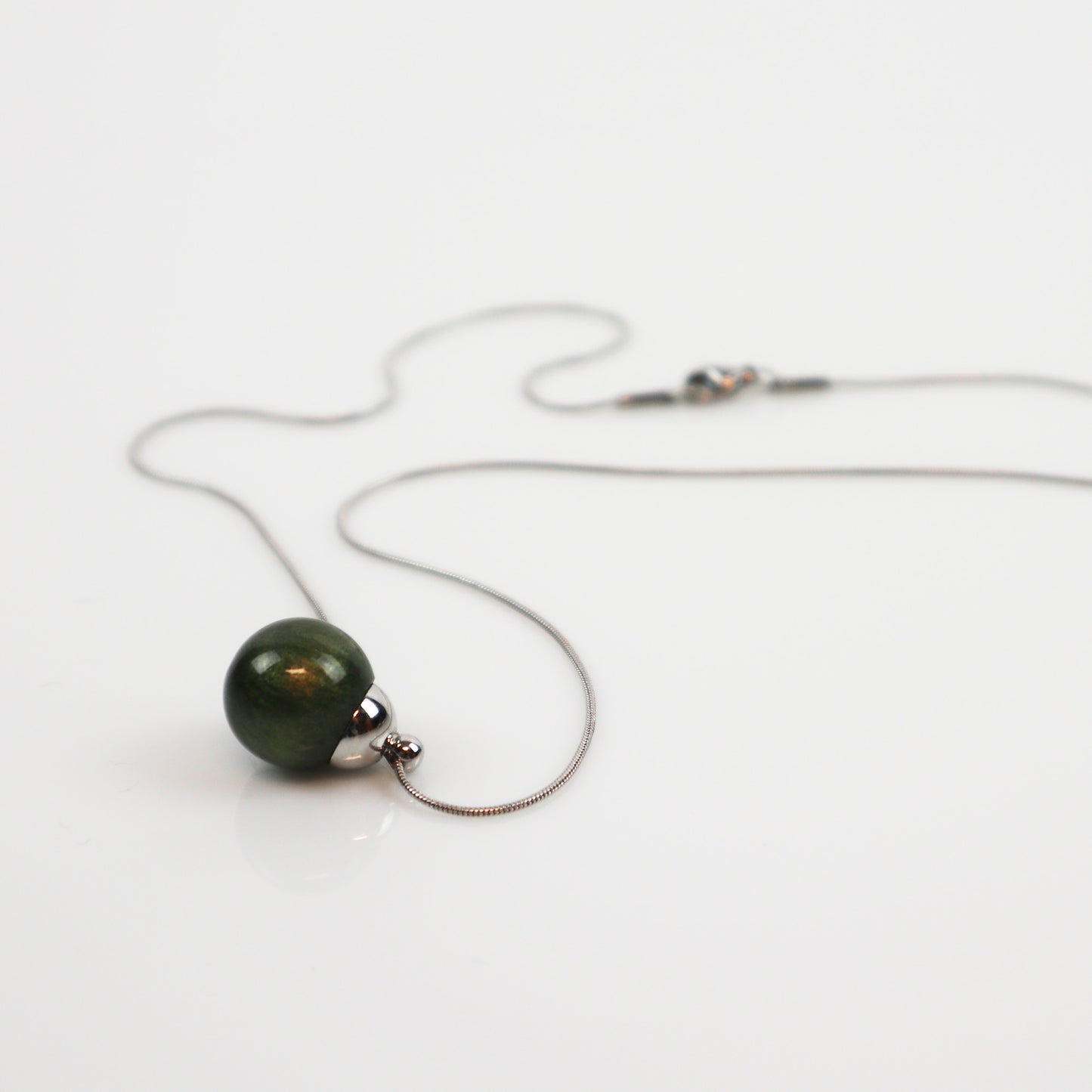 Hanger - Gold Green