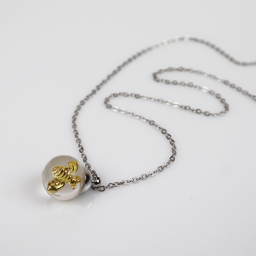 Drops Pendant Golden Bee