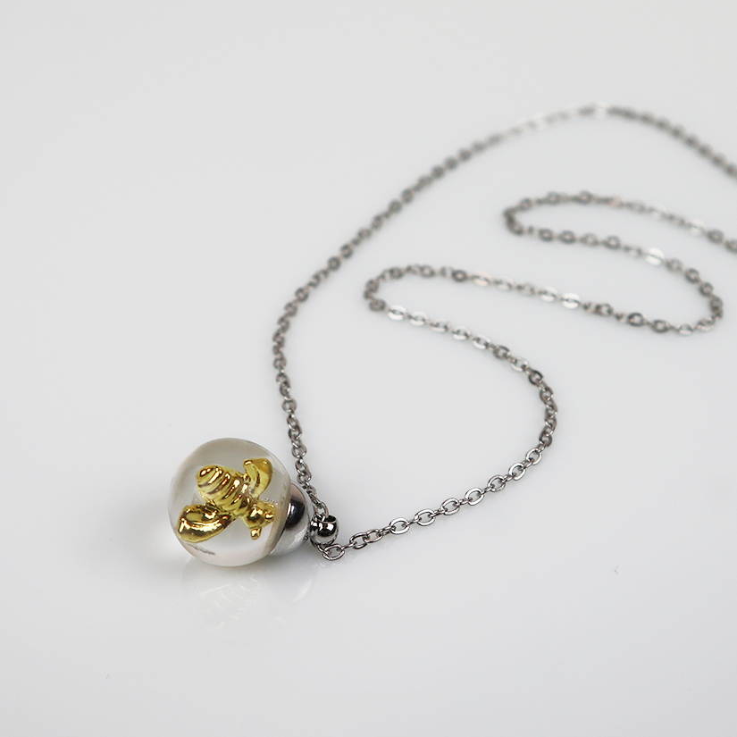 Drops Pendant Golden Bee