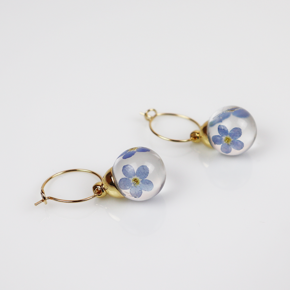 Pair of Earrings - Forget Me Not - Gold
