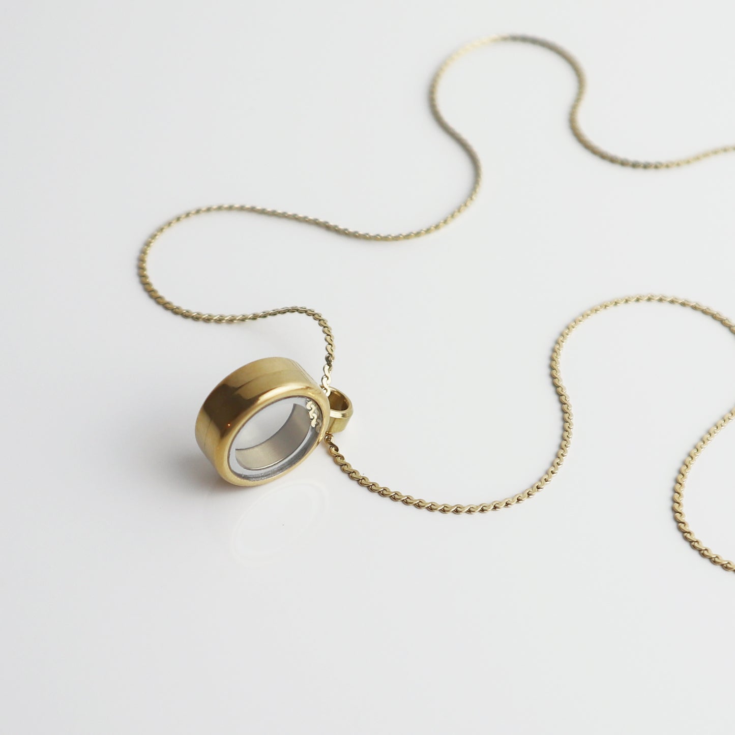Hanger – Koester - Goud