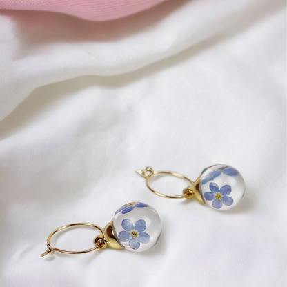 Pair of Earrings - Forget Me Not - Gold