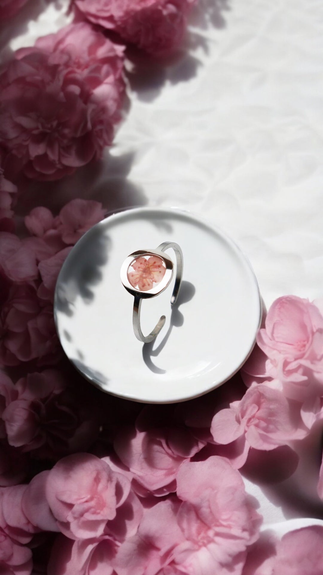 Ring met bloem