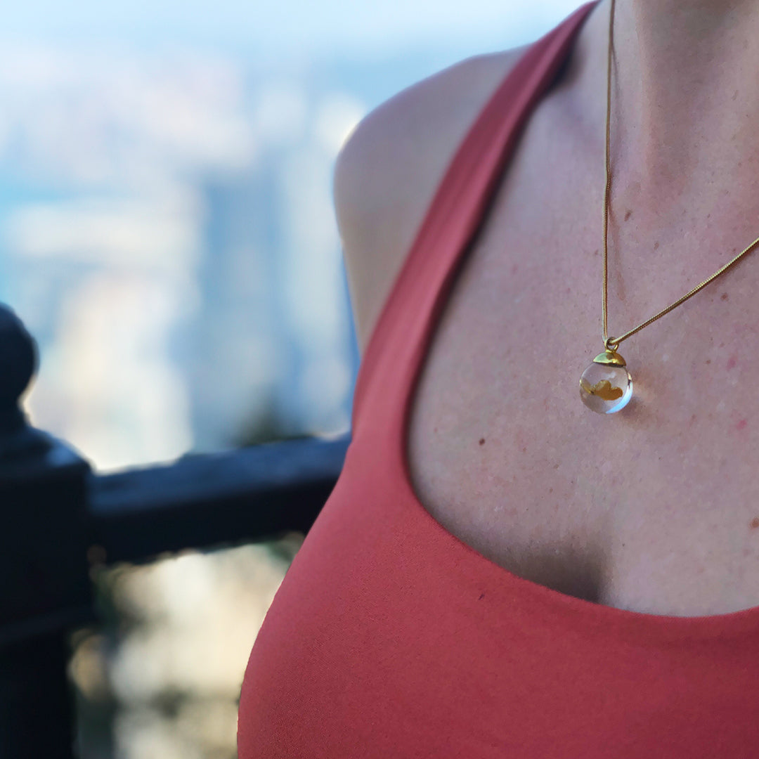 Hanger Golden Butterfly (M)