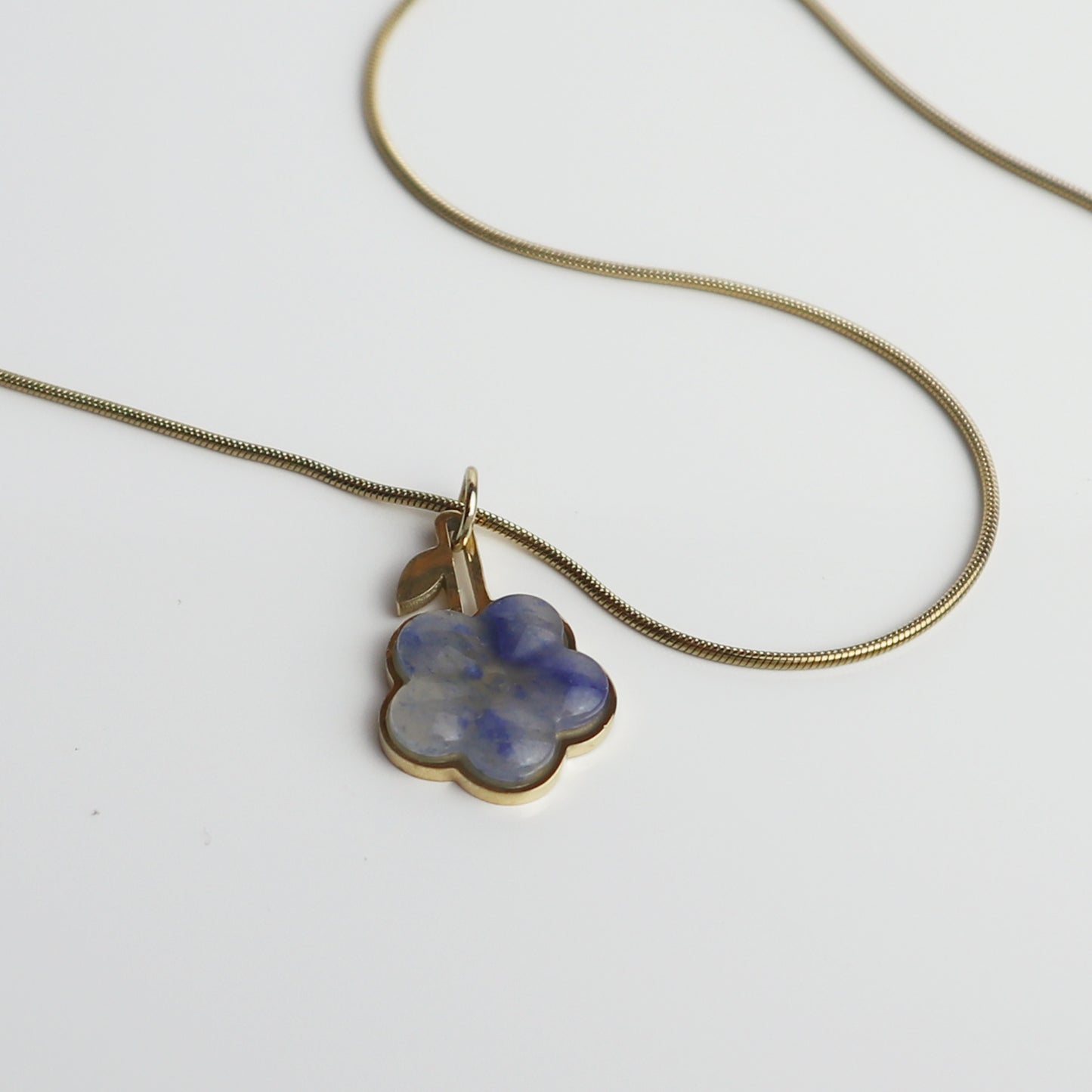 Hanger – Blauwe Aventurijn - Vergeet-me-niet - Goud