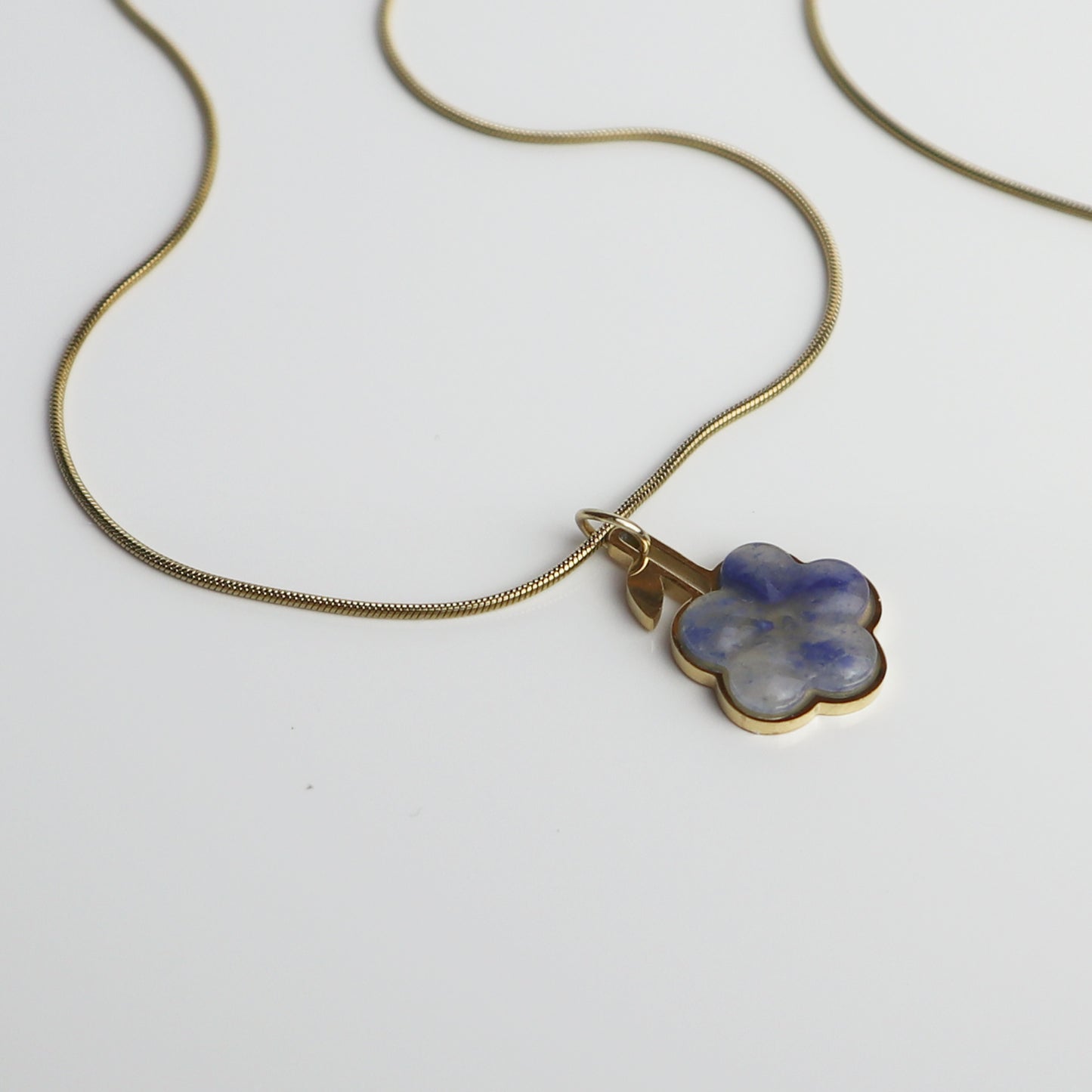 Hanger – Blauwe Aventurijn - Vergeet-me-niet - Goud